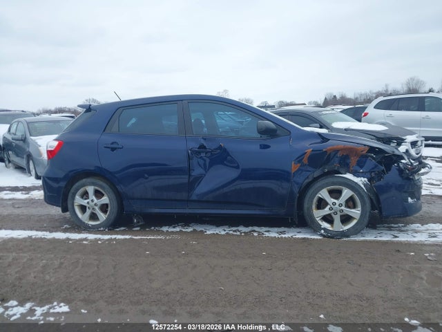 12572254 :رقم المزاد ، 2T1KU4EE7DC115313 vin ، 2013 Toyota Matrix مزاد بيع