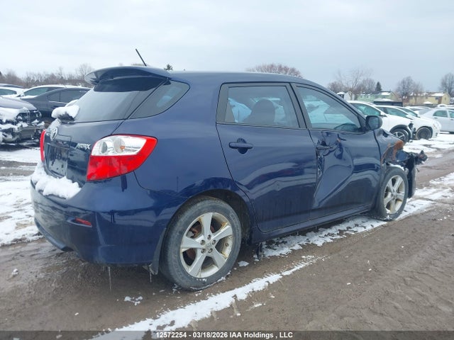 12572254 :رقم المزاد ، 2T1KU4EE7DC115313 vin ، 2013 Toyota Matrix مزاد بيع