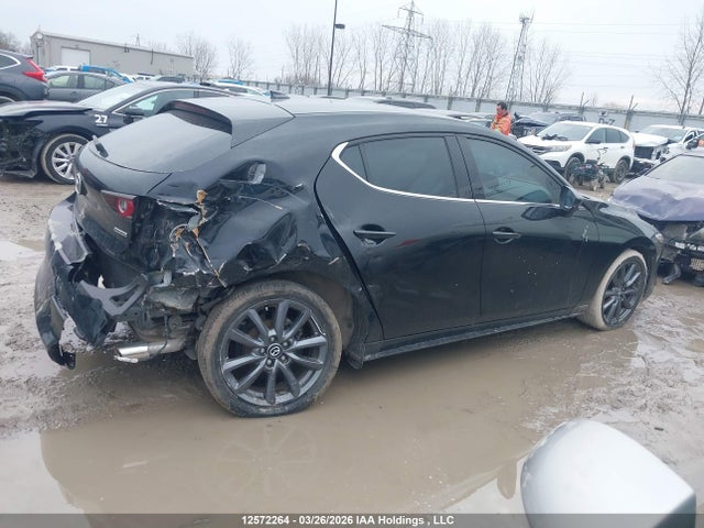 JM1BPAMM3P1608431 Mazda MAZDA3