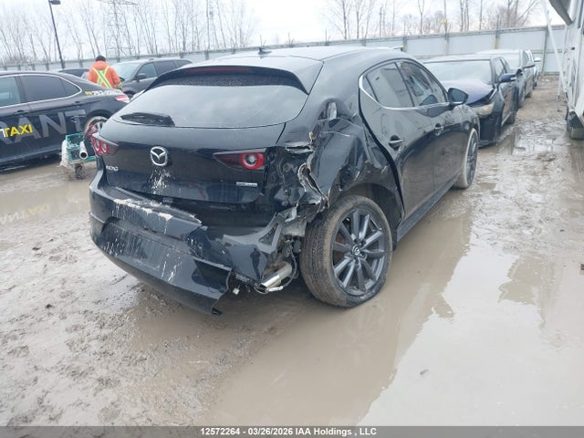 JM1BPAMM3P1608431 Mazda MAZDA3