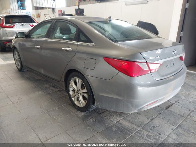 12572280 :رقم المزاد ، 5NPEC4AC7DH647811 vin ، 2013 Hyundai Sonata مزاد بيع