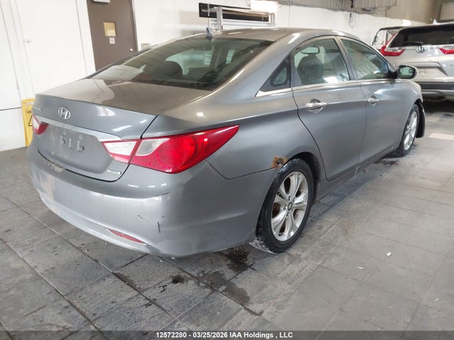 12572280 :رقم المزاد ، 5NPEC4AC7DH647811 vin ، 2013 Hyundai Sonata مزاد بيع
