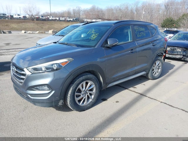 KM8J33A49HU477931 Hyundai TUCSON SE