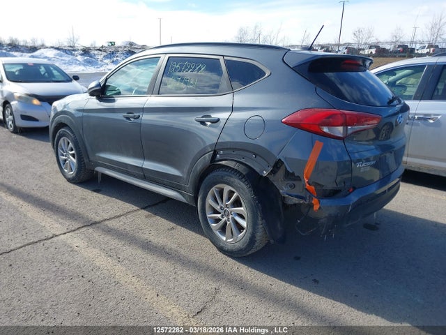 KM8J33A49HU477931 Hyundai TUCSON SE