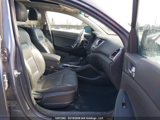 KM8J33A49HU477931 Hyundai TUCSON SE