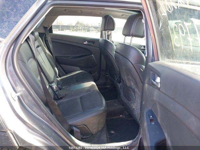 KM8J33A49HU477931 Hyundai TUCSON SE