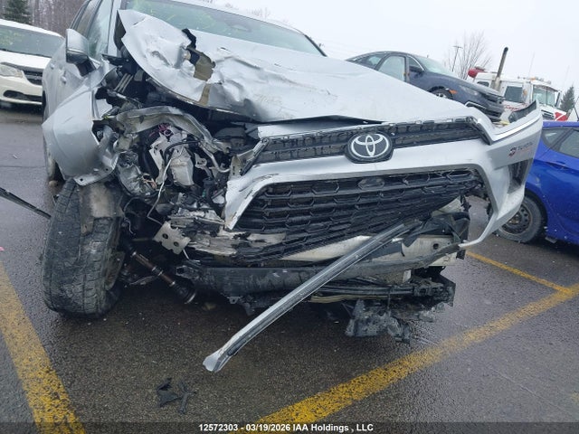Toyota Grand Highlander Xle 2024 5TDAAAB50RS008724 Image 10