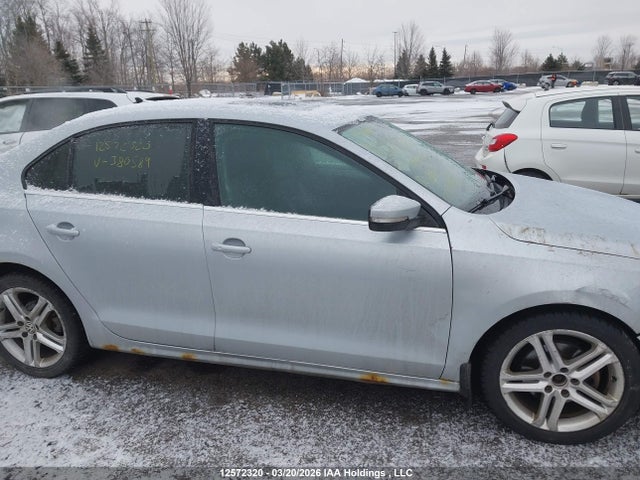 12572320 :رقم المزاد ، 3VWLX7AJ9CM380589 vin ، 2012 Volkswagen Jetta 2.5l Highline مزاد بيع