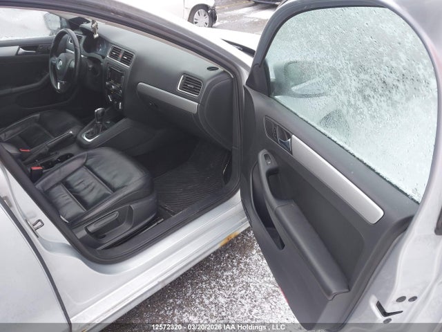 12572320 :رقم المزاد ، 3VWLX7AJ9CM380589 vin ، 2012 Volkswagen Jetta 2.5l Highline مزاد بيع