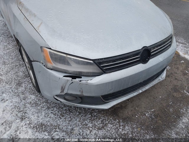 12572320 :رقم المزاد ، 3VWLX7AJ9CM380589 vin ، 2012 Volkswagen Jetta 2.5l Highline مزاد بيع
