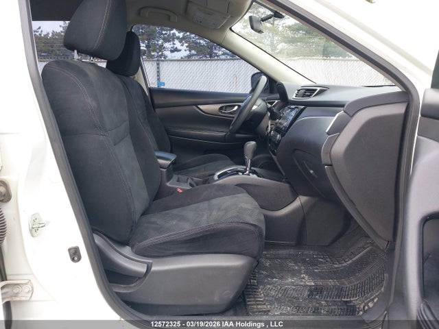 5N1AT2MV3FC860765 Nissan Rogue S/sl/sv
