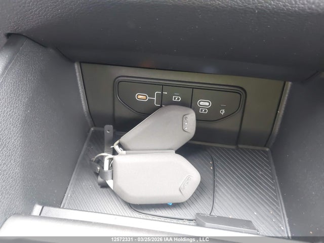 Продажа на аукционе авто 2026 Kia Sportage Lx/x-line, vin: KNDPUCDF2T7441207, номер лота: 12572331