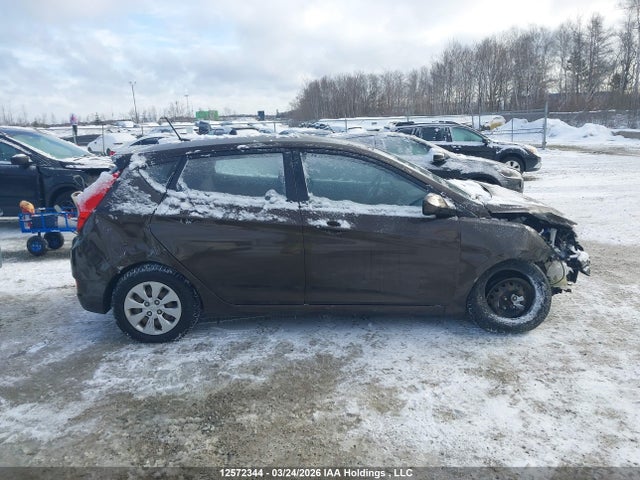 2015 Hyundai Accent Le მანქანა იყიდება აუქციონზე, vin: KMHCT5AE3FU207622, აუქციონის ნომერი: 12572344