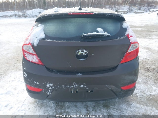 2015 Hyundai Accent Le მანქანა იყიდება აუქციონზე, vin: KMHCT5AE3FU207622, აუქციონის ნომერი: 12572344