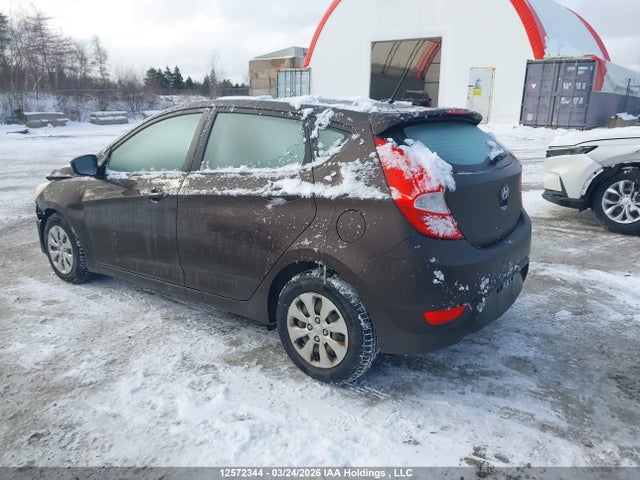 2015 Hyundai Accent Le მანქანა იყიდება აუქციონზე, vin: KMHCT5AE3FU207622, აუქციონის ნომერი: 12572344