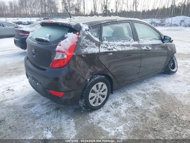 2015 Hyundai Accent Le მანქანა იყიდება აუქციონზე, vin: KMHCT5AE3FU207622, აუქციონის ნომერი: 12572344