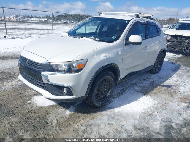 JA4AJ3AU9GZ611620 Mitsubishi RVR SE