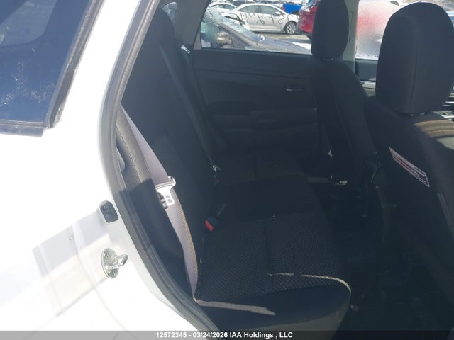 JA4AJ3AU9GZ611620 Mitsubishi RVR SE