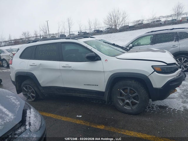 12572346 :رقم المزاد ، 1C4PJMBX2ND500089 vin ، 2022 Jeep Cherokee Trailhawk Elite مزاد بيع