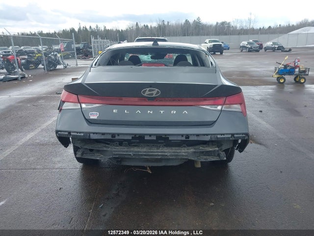 KMHLM4DG6SU932565 Hyundai Elantra Essential