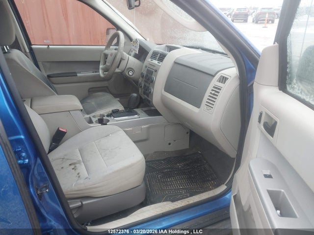 Продажа на аукционе авто 2011 Ford Escape Xlt, vin: 1FMCU9D71BKB30563, номер лота: 12572376