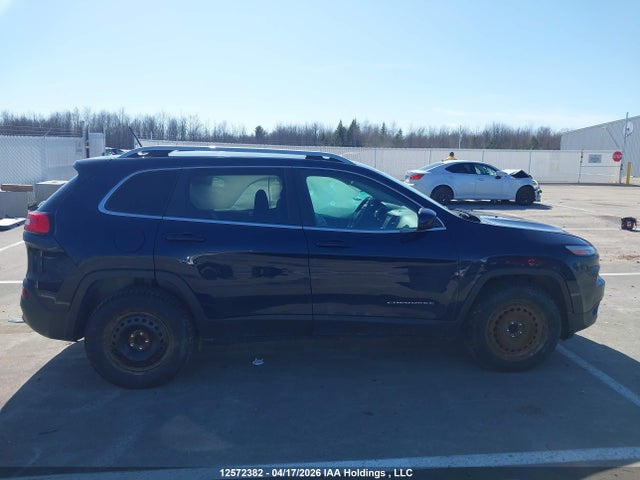 1C4PJMCS7FW681117 Jeep Cherokee