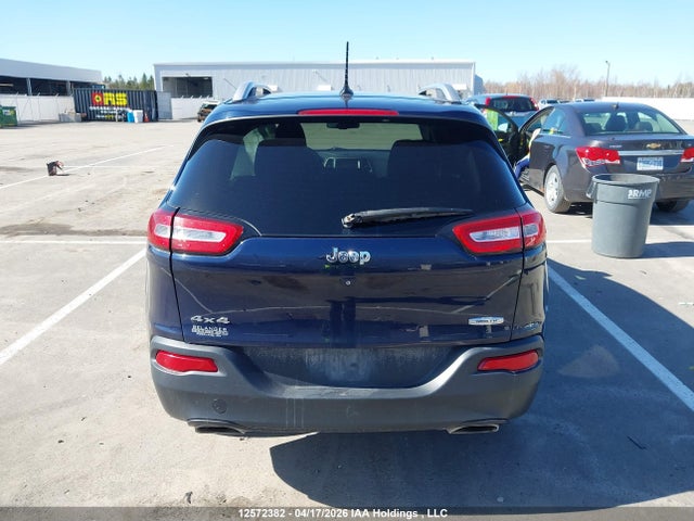 1C4PJMCS7FW681117 Jeep Cherokee