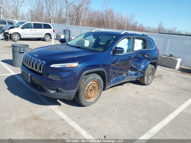 1C4PJMCS7FW681117 Jeep Cherokee