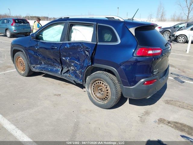 1C4PJMCS7FW681117 Jeep Cherokee