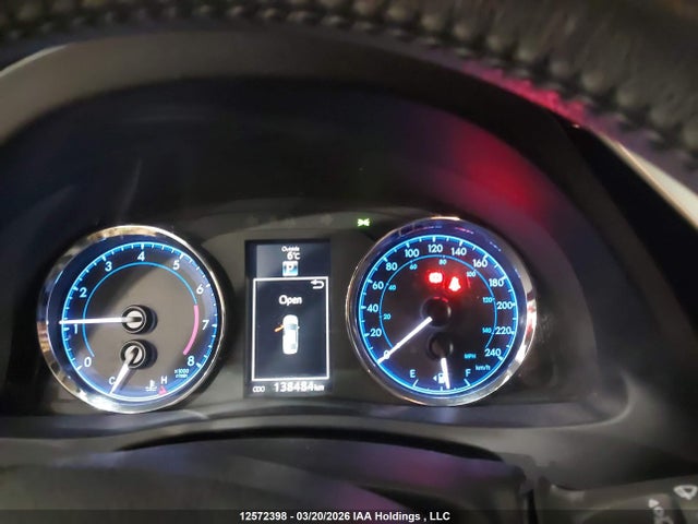 12572398 :رقم المزاد ، 2T1BURHE9HC881333 vin ، 2017 Toyota Corolla Se مزاد بيع