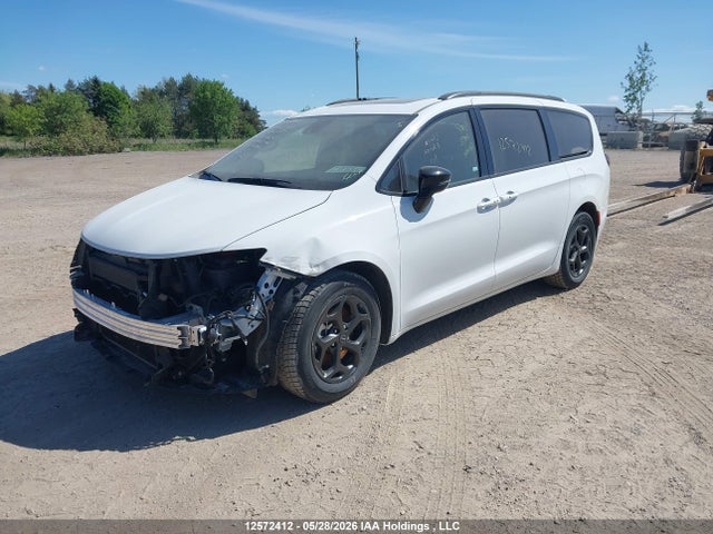 2025 Chrysler Pacifica Limited მანქანა იყიდება აუქციონზე, vin: 2C4RC1GG7SR602183, აუქციონის ნომერი: 12572412