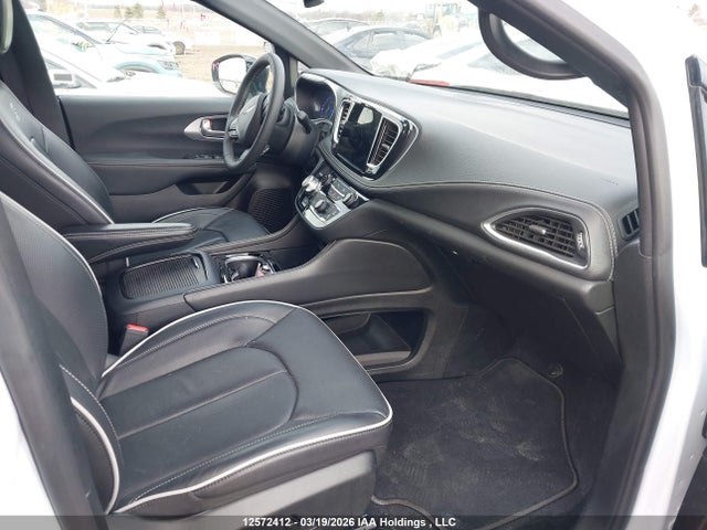 2025 Chrysler Pacifica Limited მანქანა იყიდება აუქციონზე, vin: 2C4RC1GG7SR602183, აუქციონის ნომერი: 12572412
