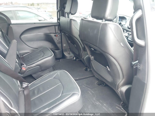 2025 Chrysler Pacifica Limited მანქანა იყიდება აუქციონზე, vin: 2C4RC1GG7SR602183, აუქციონის ნომერი: 12572412