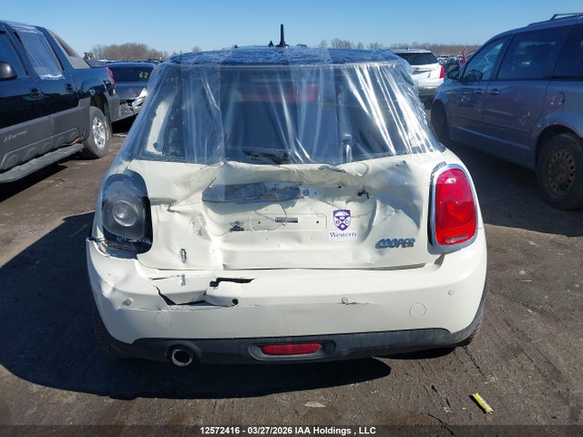 Mini 3 Door Cooper 2016 WMWXP5C54G2D13260 Image 15