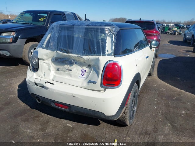 Mini 3 Door Cooper 2016 WMWXP5C54G2D13260 Image 4