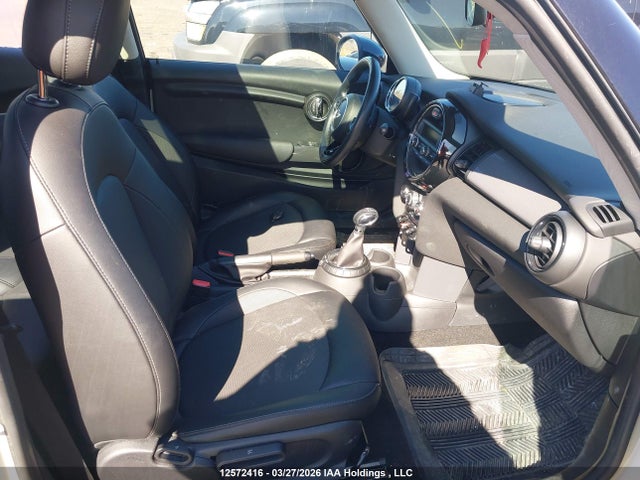 Mini 3 Door Cooper 2016 WMWXP5C54G2D13260 Image 5