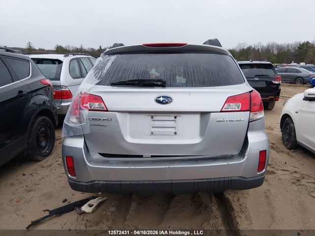 12572431 :رقم المزاد ، 4S4BRGMC2C3210318 vin ، 2012 Subaru Outback 2.5i Limited Package مزاد بيع