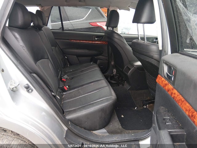 12572431 :رقم المزاد ، 4S4BRGMC2C3210318 vin ، 2012 Subaru Outback 2.5i Limited Package مزاد بيع