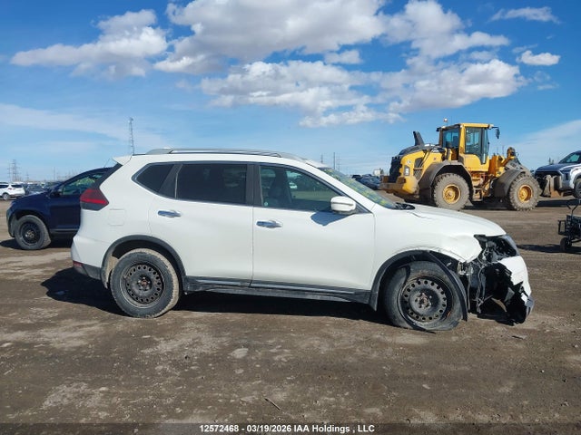 5N1AT2MM5HC794780 Nissan Rogue