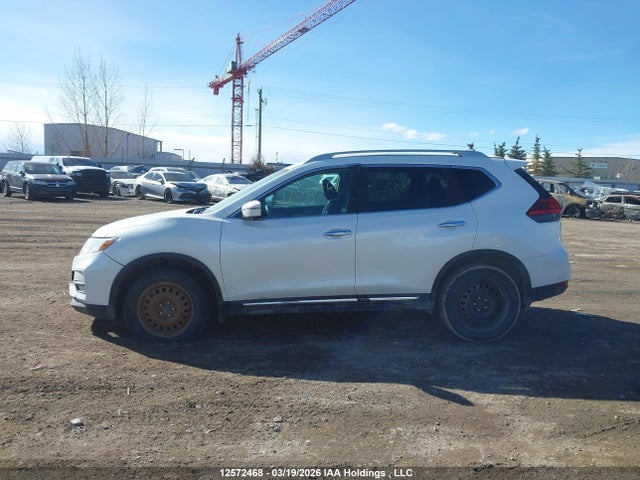 5N1AT2MM5HC794780 Nissan Rogue