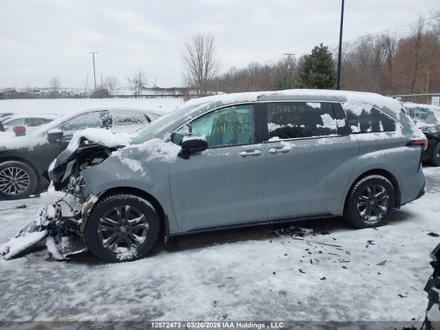 5TDGSKFC9RS116491 Toyota Sienna Xse 7-passenger