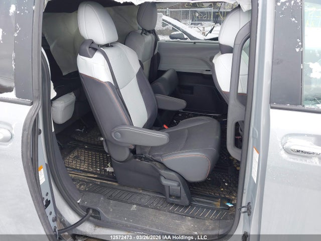 5TDGSKFC9RS116491 Toyota Sienna Xse 7-passenger