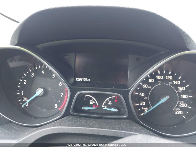 1FMCU9GD2JUB63527 Ford ESCAPE SE