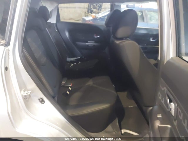 12572499 :رقم المزاد ، KNDJT2A66D7509078 vin ، 2013 Kia Soul +/!/sport مزاد بيع