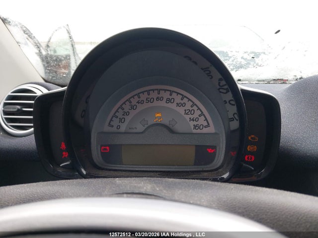 Продаж на аукціоні авто 2015 Smart Fortwo Pure/passion, vin: WMEEJ3BA2FK820816, номер лоту: 12572512