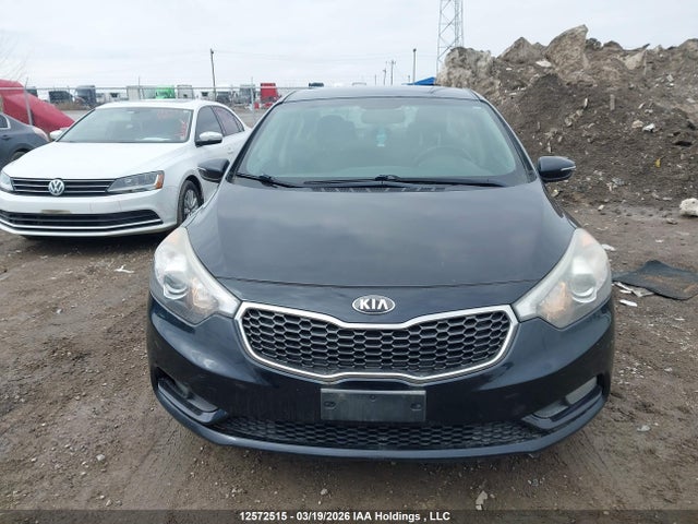 12572515 :رقم المزاد ، KNAFX4A85F5396288 vin ، 2015 Kia Forte Ex مزاد بيع