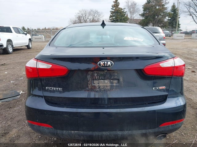 12572515 :رقم المزاد ، KNAFX4A85F5396288 vin ، 2015 Kia Forte Ex مزاد بيع
