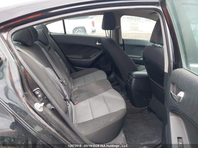 12572515 :رقم المزاد ، KNAFX4A85F5396288 vin ، 2015 Kia Forte Ex مزاد بيع