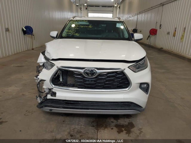5TDFZRBH7MS109890 Toyota Highlander Platinum
