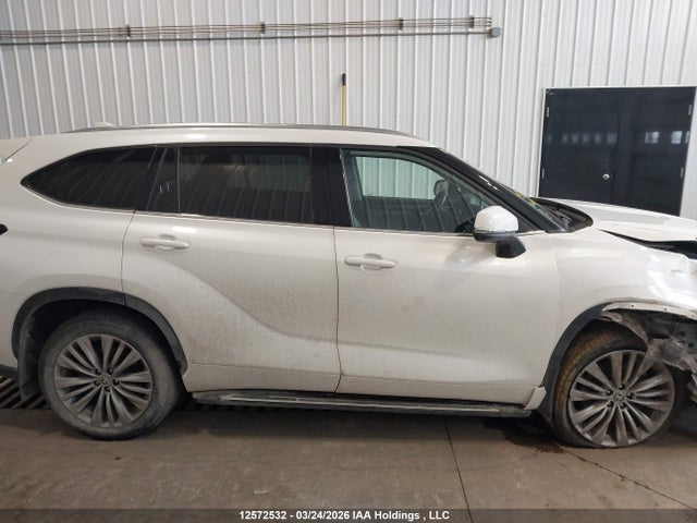 5TDFZRBH7MS109890 Toyota Highlander Platinum